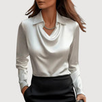 DIANA™ | Elegant Bluse – Feminin Lethed & Skulpturelt Snit ✨