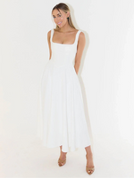 MELIS™ | Grace Kjole – Enkel, Feminin & Flydende ✨